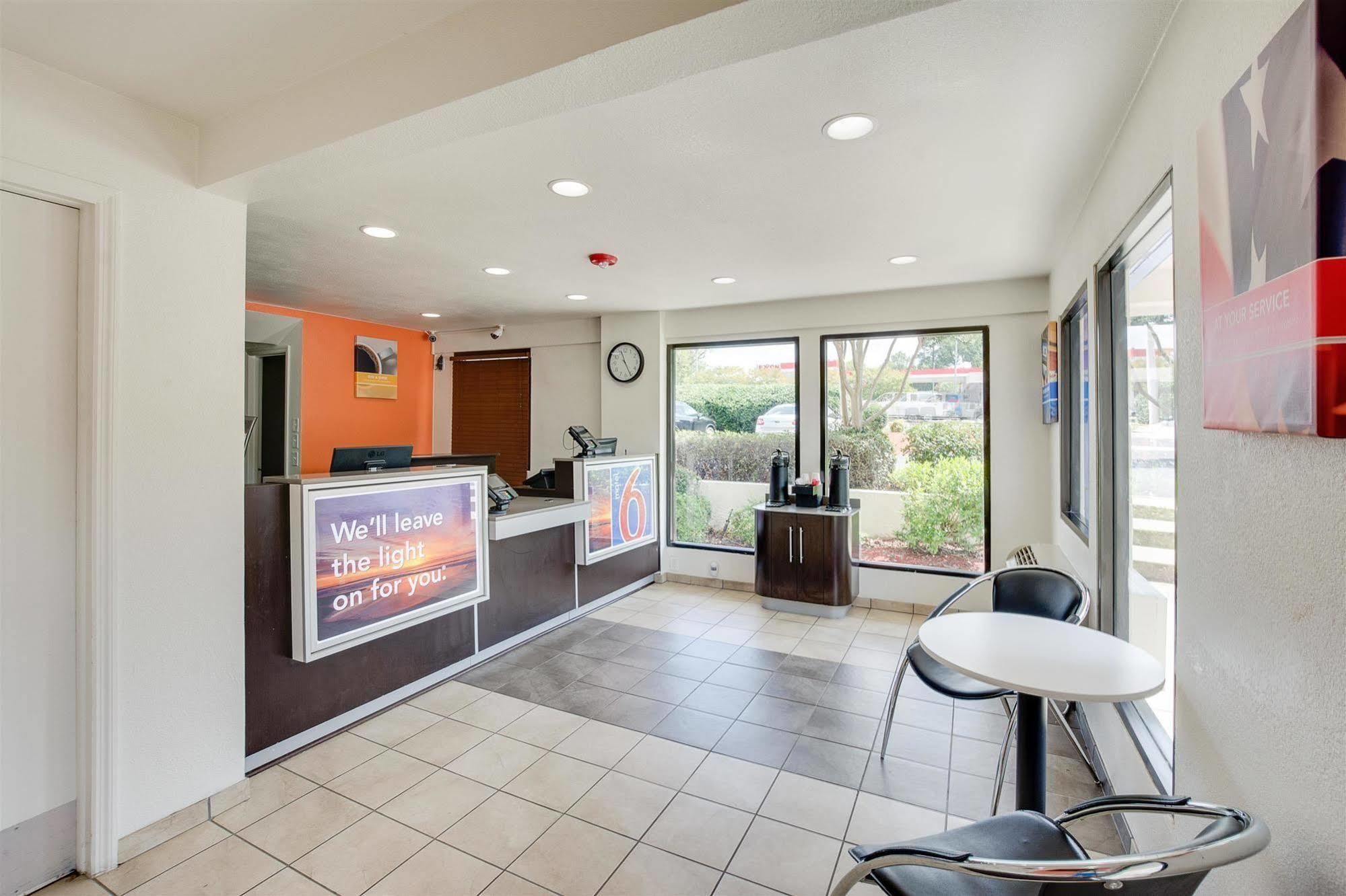 Motel 6-Columbia, Sc - West Экстерьер фото