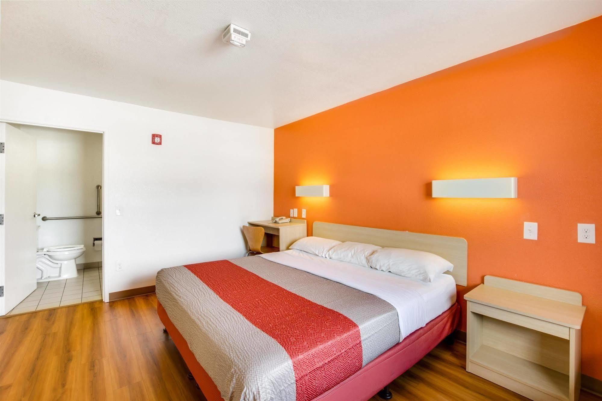Motel 6-Columbia, Sc - West Экстерьер фото
