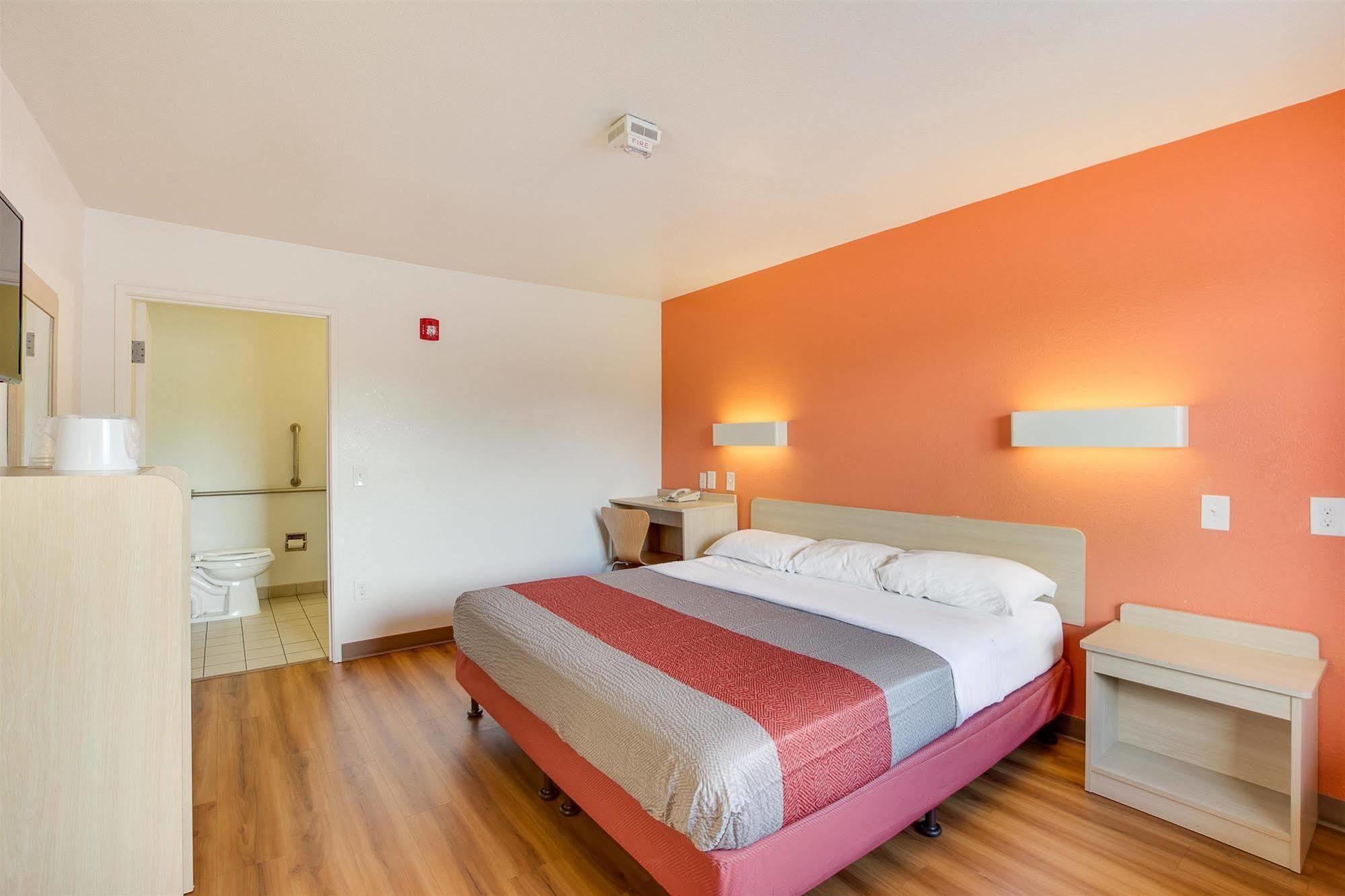 Motel 6-Columbia, Sc - West Экстерьер фото