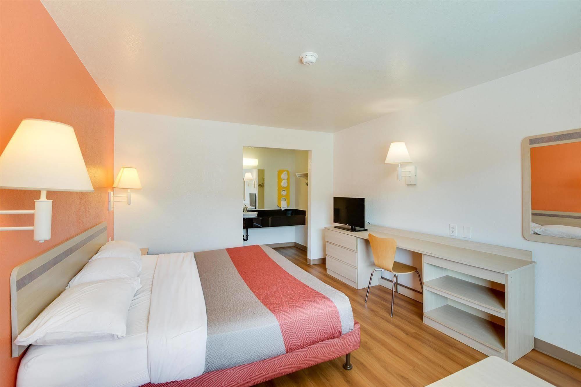Motel 6-Columbia, Sc - West Экстерьер фото